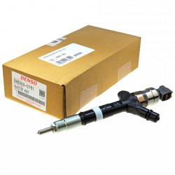 INJECTOR 095000-0750 TOYOTA 3.0D-4D NEW